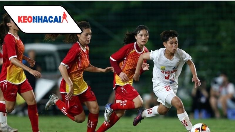 Những khoảnh khắc hài hước trong bóng đá nữ gây bão mạng